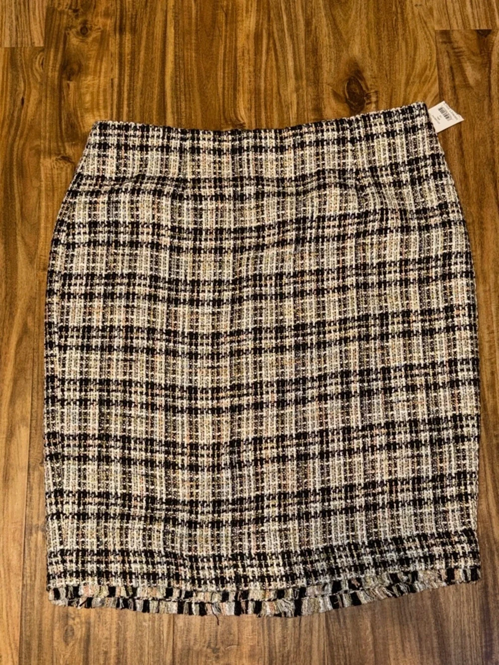 Calvin Klein women 14 large skirt pencil knee Black White Cream Plaid Tweed nwt